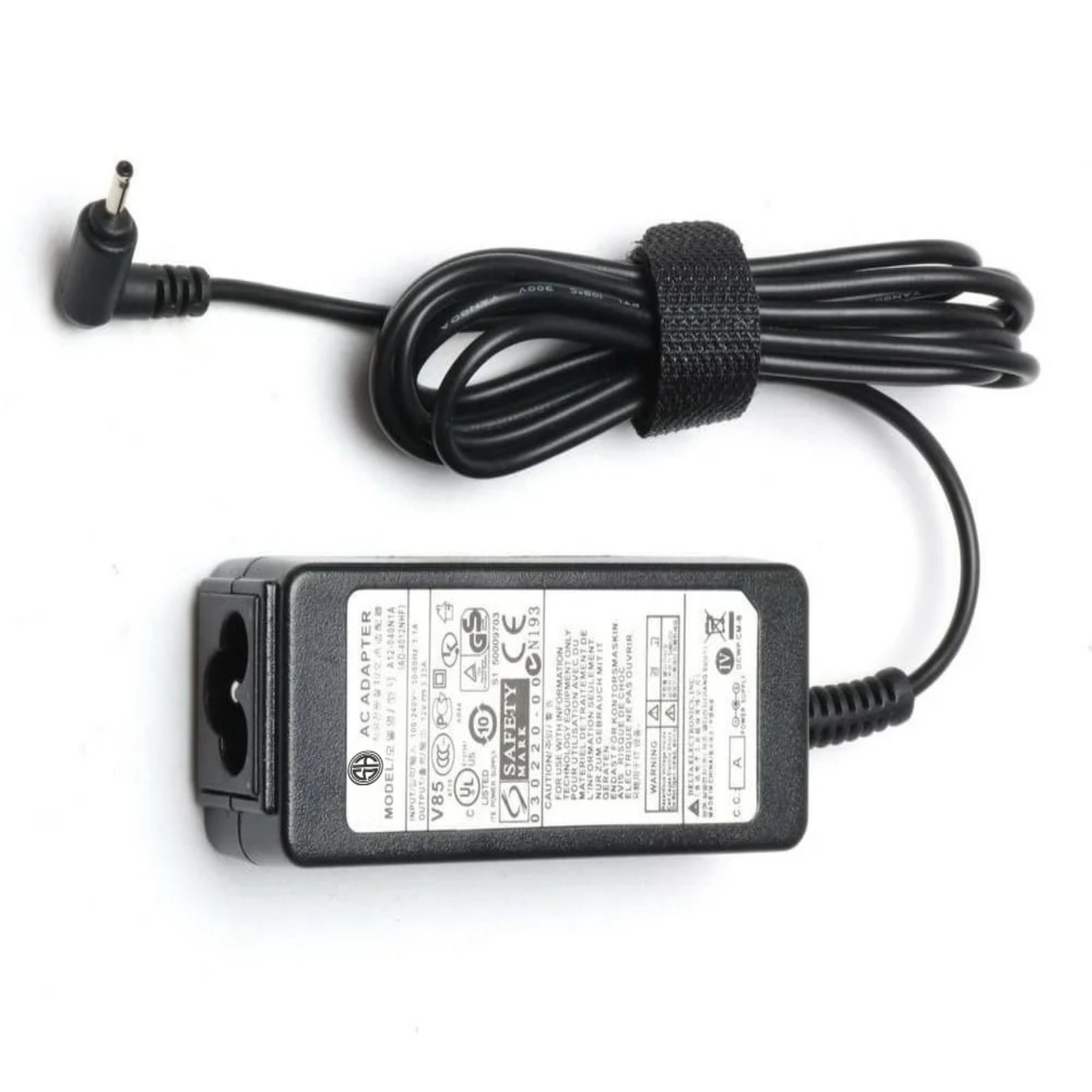 Samsung 12v 3.33a 2.5-0.7 65W Laptop Charger Samsung AC Adapter Laptop Charger 12v 3.33A 65W 2.5*0.7mm - Image 1